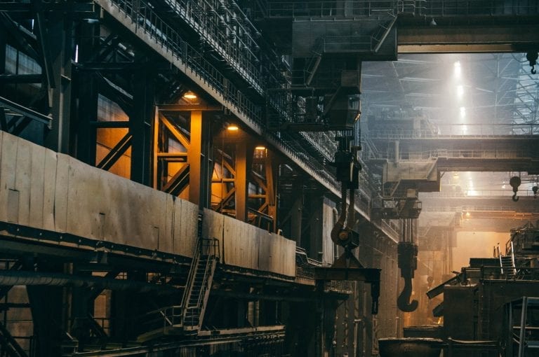 Coronavírus: como economizar na conta de luz da fábrica?