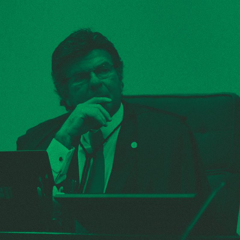Ministro Luiz Fux, do Supremo Tribunal Federal (STF), em foto com filtro verde. Ele decidiou pela retomada a cobrança de ICMS sobre a transmissão e distribuição de energia.